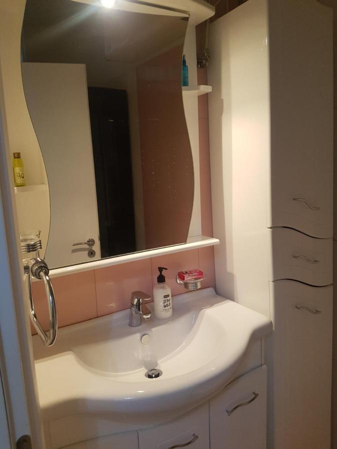 Tirana Central Apartment *
